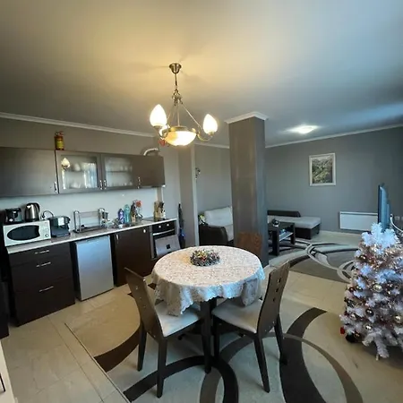 гранд манастира * Pamporowo